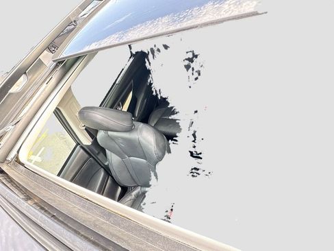 Used 2020 Subaru Ascent Limited w/ Technology Package image 27