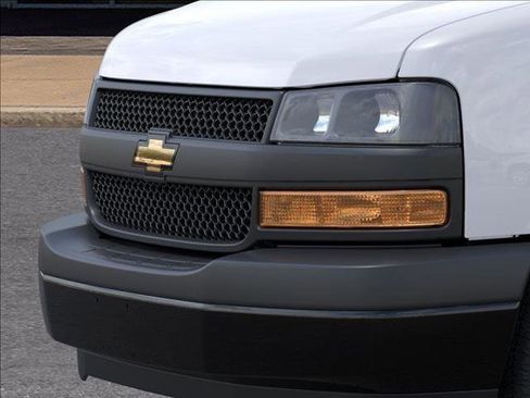 New 2025 Chevrolet Express 2500 w/ Driver Convenience Package image 13