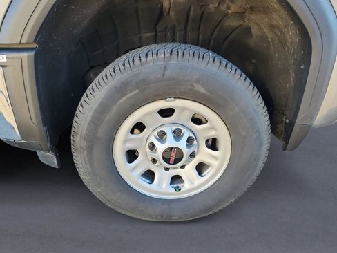 Used 2024 GMC Sierra 2500 Pro image 14