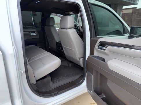 Used 2023 Chevrolet Silverado 1500 LTZ image 14