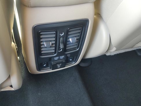 Used 2020 Dodge Durango Citadel w/ Technology Group AWD/4WD image 14