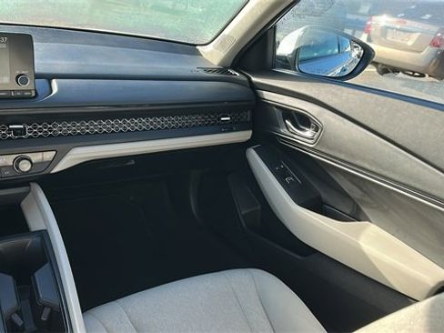 Used 2024 Honda Accord EX image 24