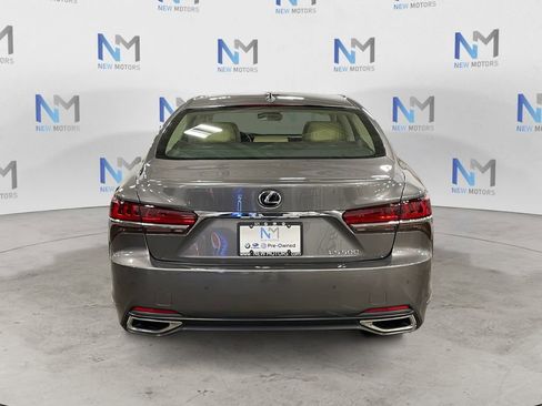 Used 2018 Lexus LS 500 w/ Interior Upgrade Package image 4