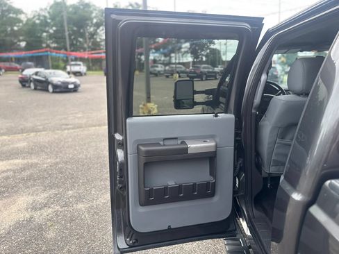 Used 2016 Ford F250 XLT AWD/4WD image 11