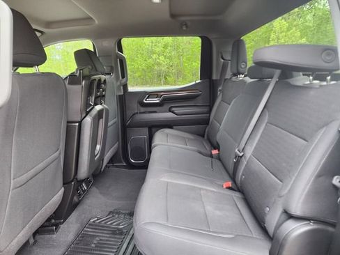 Used 2024 Chevrolet Silverado 1500 LT AWD/4WD image 14