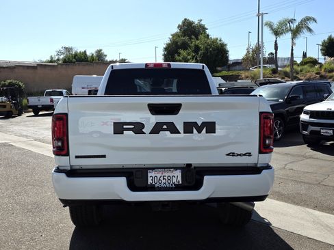 Certified 2025 RAM 2500 Big Horn AWD/4WD image 4