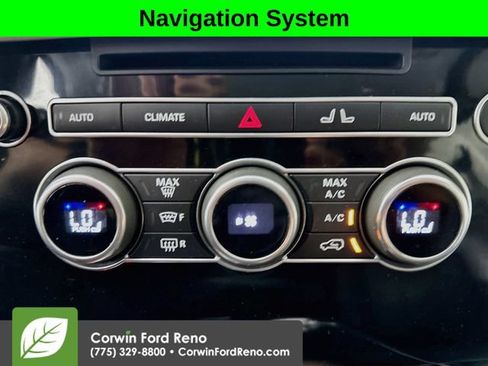 Used 2017 Land Rover Range Rover HSE AWD/4WD image 16