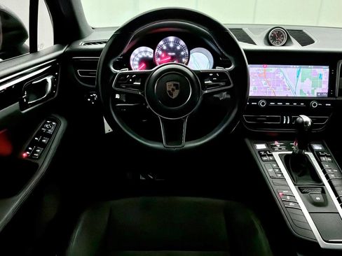 Used 2020 Porsche Macan S AWD/4WD image 30