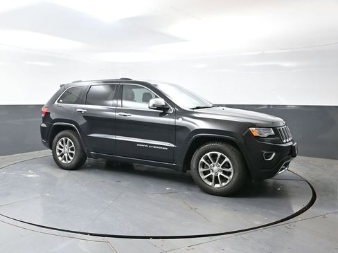 Used 2015 Jeep Grand Cherokee Overland AWD/4WD image 5