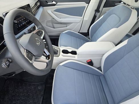 New 2026 Volkswagen Jetta SE image 10