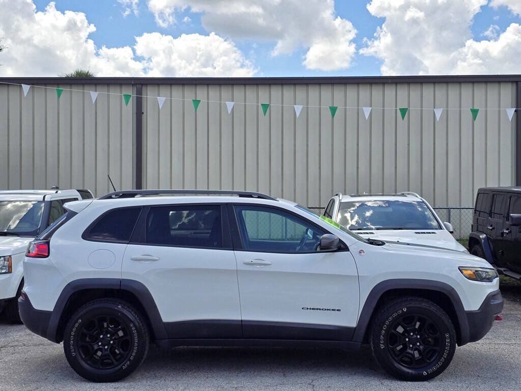 Used 2019 Jeep Cherokee Trailhawk w/ Comfort/Convenience Group AWD/4WD image 5
