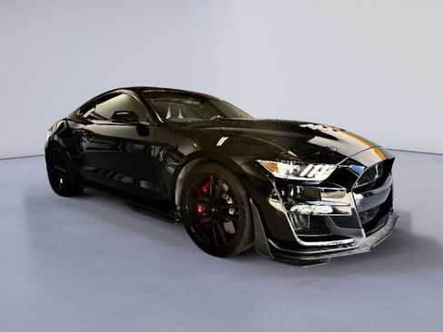 Used 2020 Ford Mustang Shelby GT500 w/ Technology Package RWD image 2