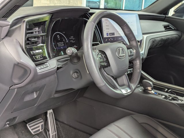 Used 2024 Lexus TX 500h AWD w/ Technology Package image 3