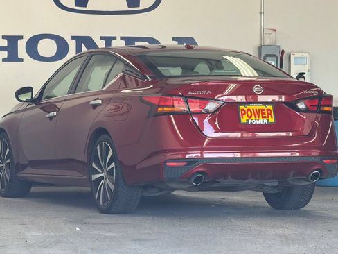 Used 2019 Nissan Altima 2.5 Platinum FWD image 5