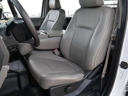 Used 2017 Ford F550 4x4 Crew Cab Super Duty image 13