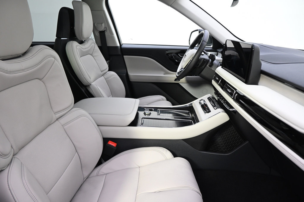 New 2026 Lincoln Aviator Reserve AWD/4WD image 16