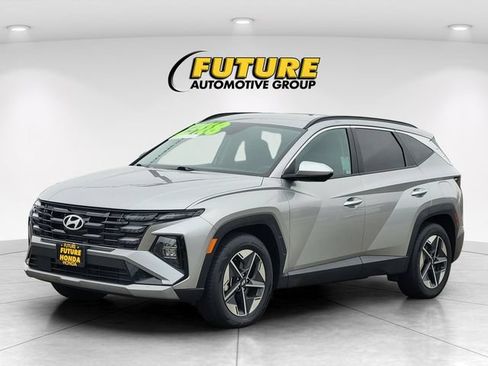 Used 2025 Hyundai Tucson SEL FWD image 5