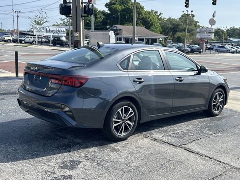 Used 2024 Kia Forte LXS FWD image 3