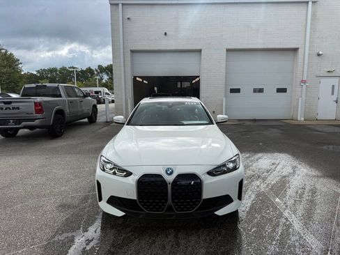 Used 2023 BMW i4 eDrive40 w/ Premium Package RWD image 8