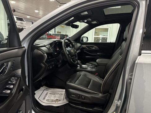 Used 2023 Chevrolet Traverse Premier AWD/4WD image 18