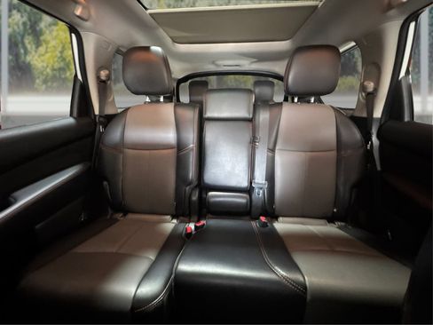 Used 2020 Nissan Pathfinder SL AWD/4WD image 14