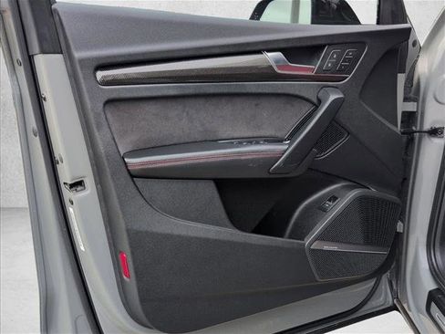 Used 2019 Audi SQ5 Premium Plus w/ Premium Plus Package image 9