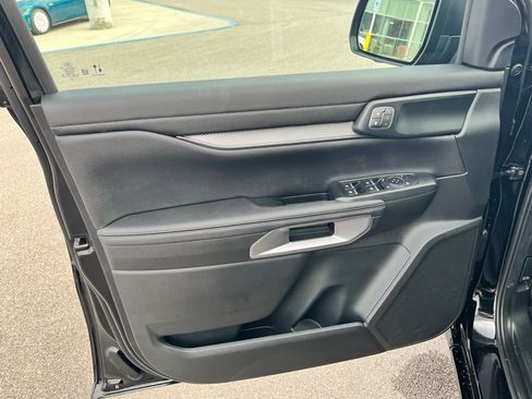 New 2026 Ford Ranger Lariat RWD image 11
