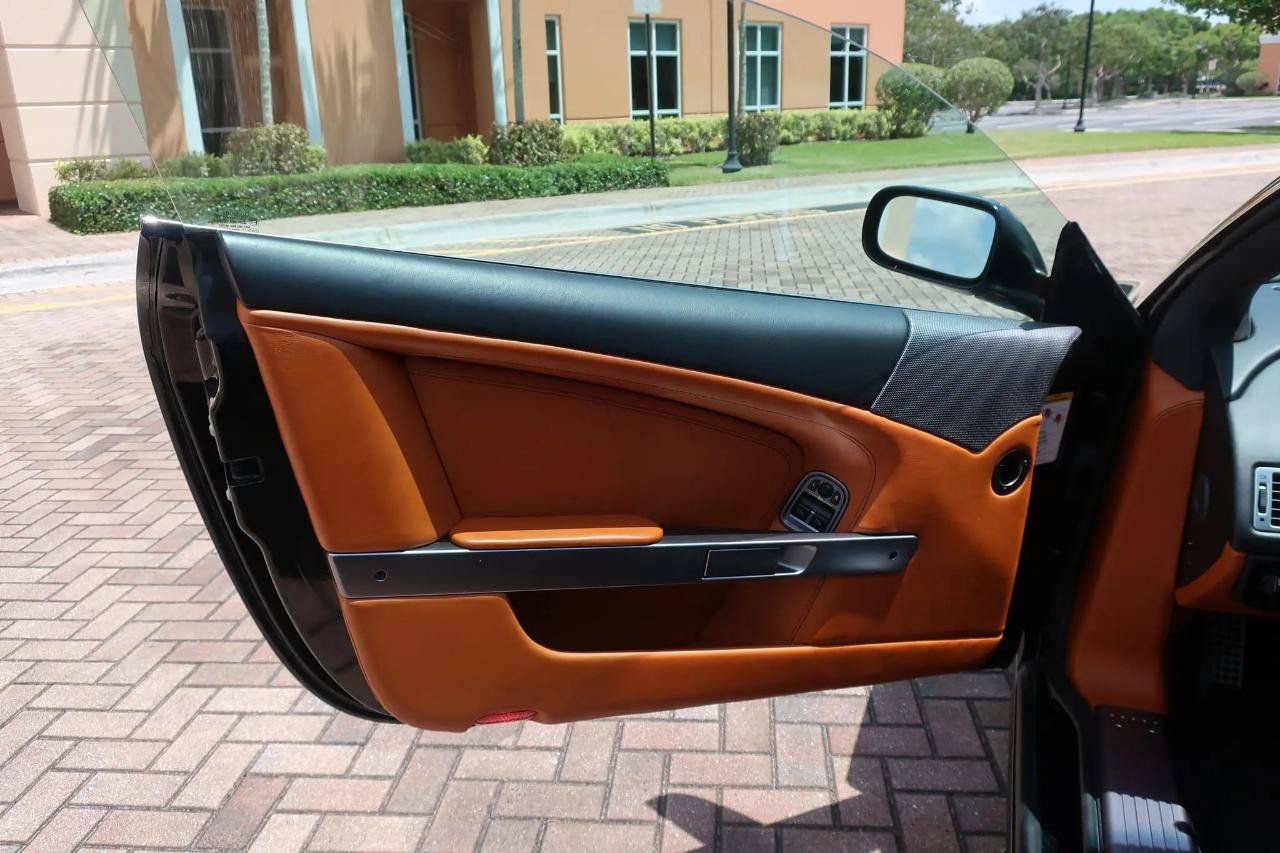 Used 2006 Aston Martin DB9 Volante RWD image 33