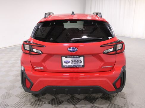 Used 2024 Subaru Crosstrek 2.0i Premium image 27