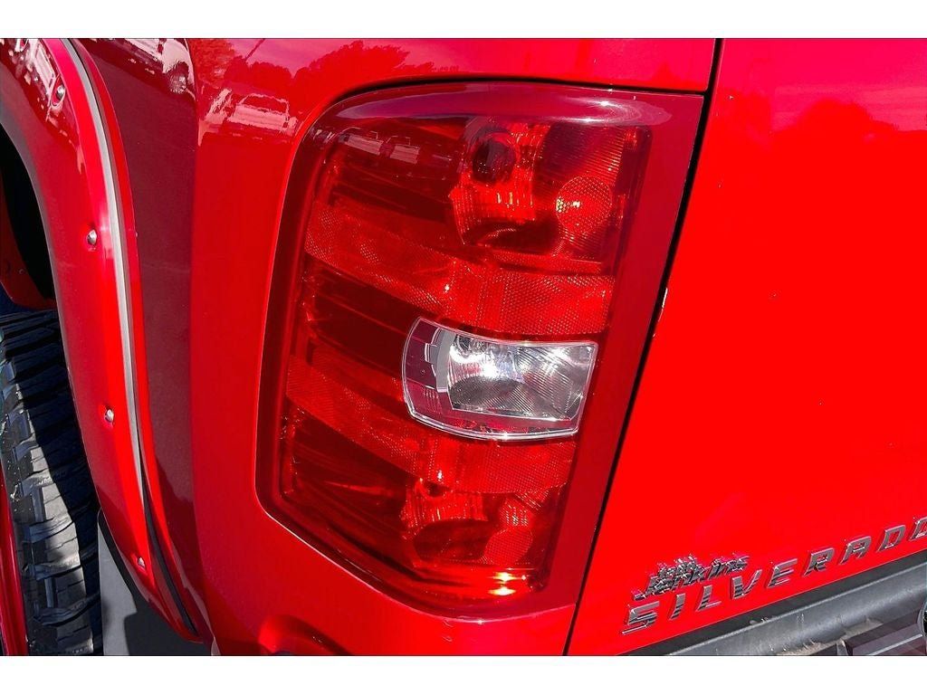 Used 2011 Chevrolet Silverado 2500 LT AWD/4WD image 30