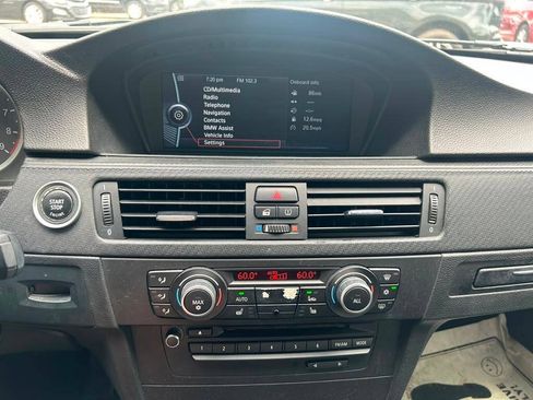 Used 2011 BMW M3 Convertible RWD image 14