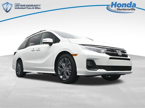 New 2026 Honda Odyssey Touring image 26