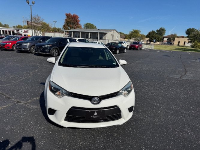 Used 2015 Toyota Corolla LE FWD image 11