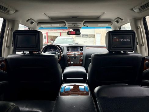 Used 2016 INFINITI QX80 4WD w/ Deluxe Technology Package image 52