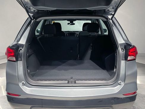 Used 2024 Chevrolet Equinox LS image 5