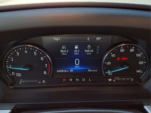 Used 2024 Ford Explorer XLT w/ Equipment Group 202A AWD/4WD image 15