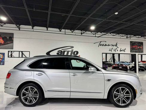 Used 2018 Bentley Bentayga image 8