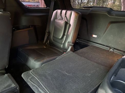 Used 2018 Ford Explorer Limited image 17