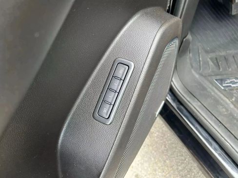 Used 2020 Chevrolet Suburban Premier RWD image 32