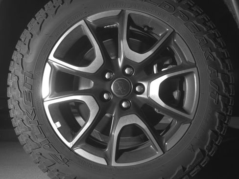 Used 2025 Jeep Compass Trailhawk AWD/4WD image 13