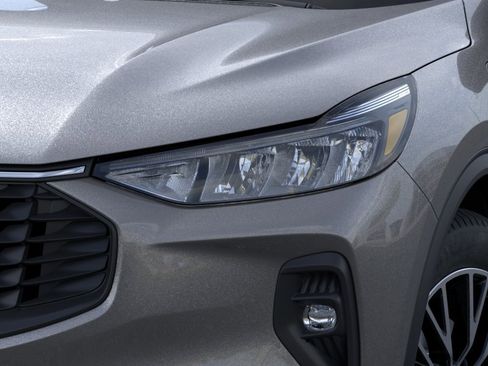New 2025 Ford Escape SE FWD image 18