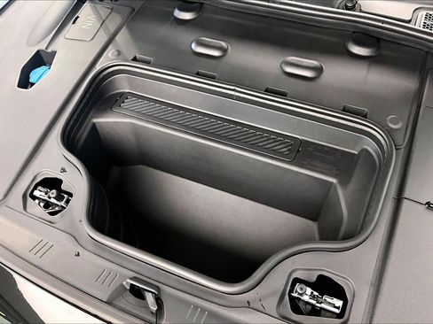 Used 2025 Audi A6 e-tron Premium Plus w/ Premium Plus image 30