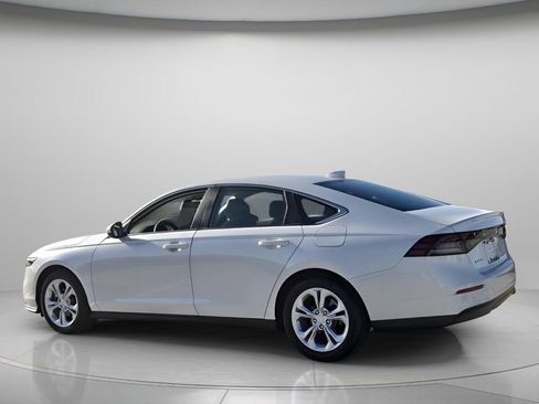Used 2025 Honda Accord LX image 7