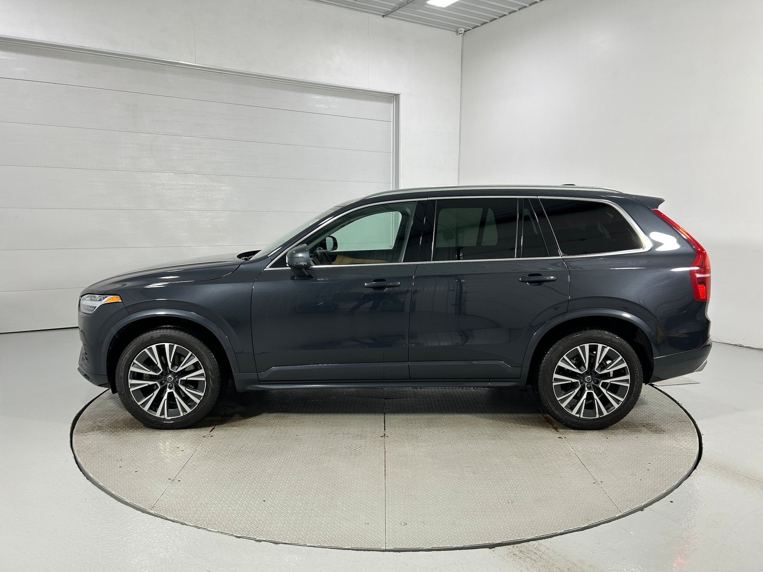 Used 2021 Volvo XC90 T6 Momentum w/ Climate Package AWD/4WD image 21