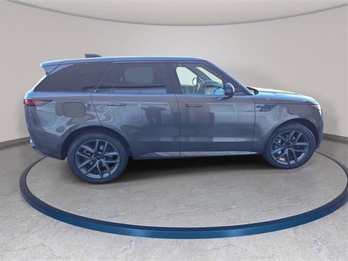 New 2026 Land Rover Range Rover Sport Dynamic SE image 4
