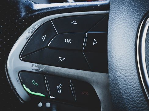 Used 2019 Dodge Durango SXT image 21