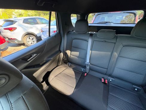 Used 2025 Chevrolet Equinox LT FWD image 32