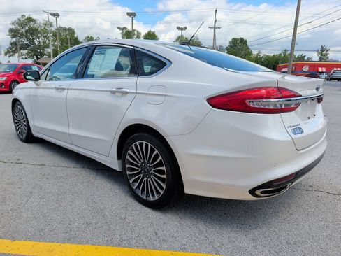Used 2017 Ford Fusion SE w/ Fusion SE Technology Package AWD/4WD image 5