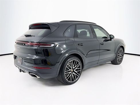 New 2026 Porsche Cayenne image 9