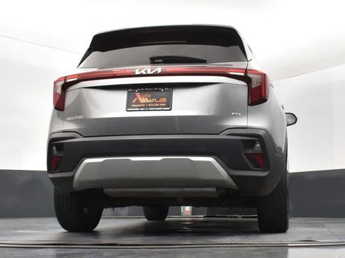 Used 2024 Kia Seltos LX image 13